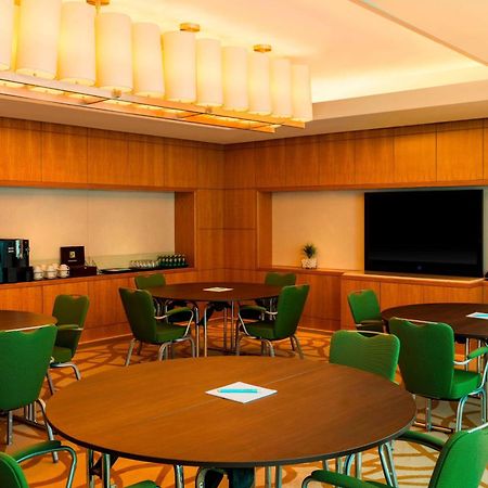 Four Points By Sheraton Sheikh Zayed Road Dubai Exterior photo