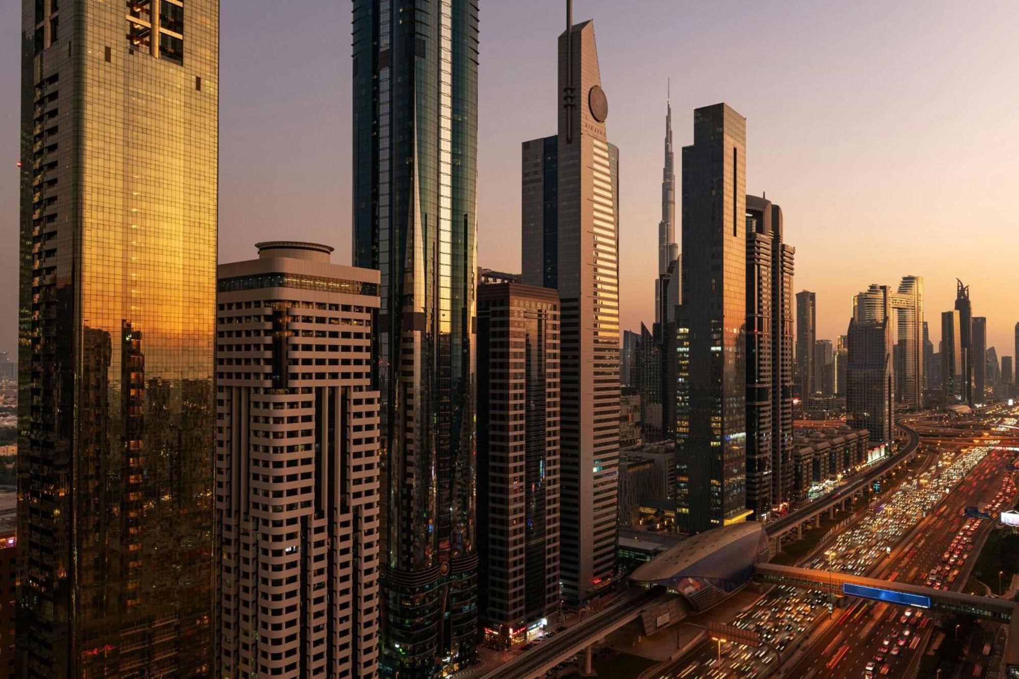 Four Points By Sheraton Sheikh Zayed Road Dubai Exterior photo