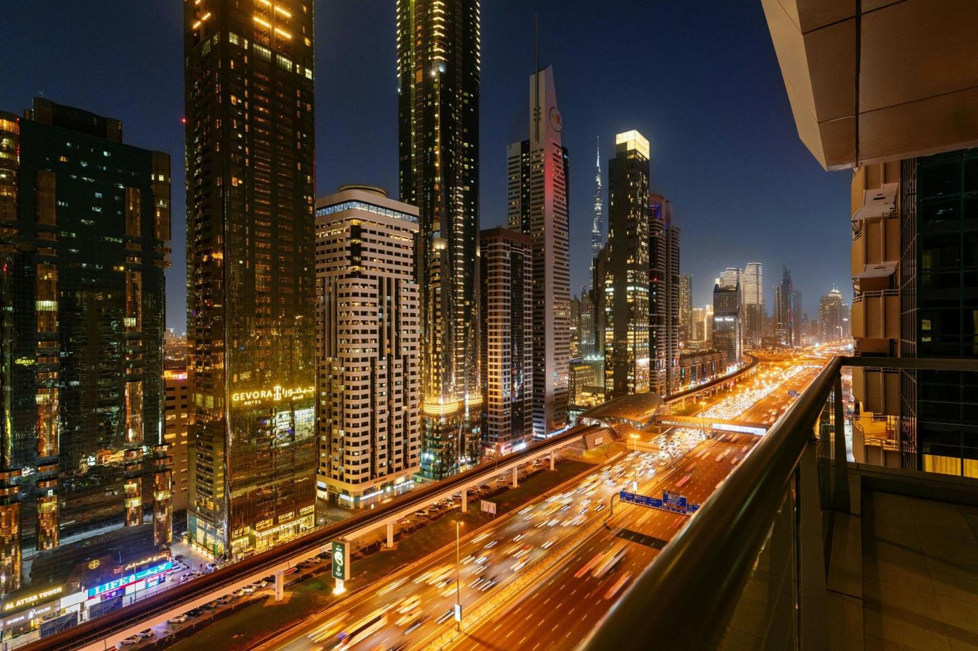 Four Points By Sheraton Sheikh Zayed Road Dubai Exterior photo